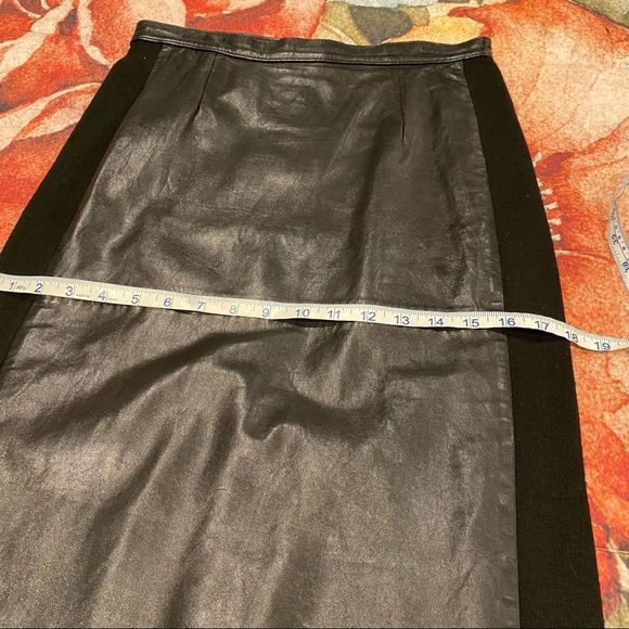 NETO VINTAGE fitted high waisted midi leather pencil skirt w/knit sides - Picture 7 of 10